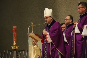 biskup robert chrząszcz